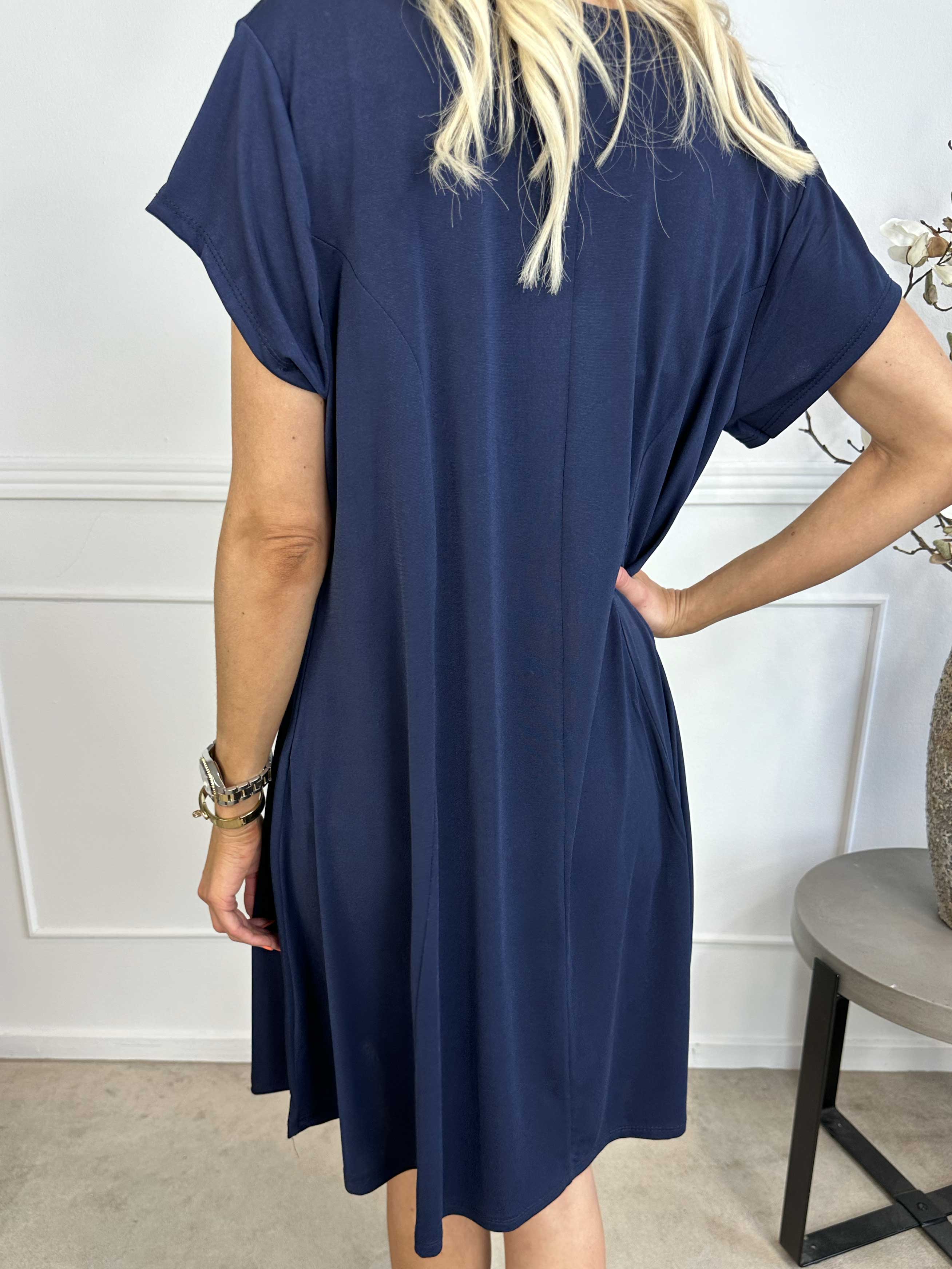 Janina - Solid klänning i mjukt stretchmaterial